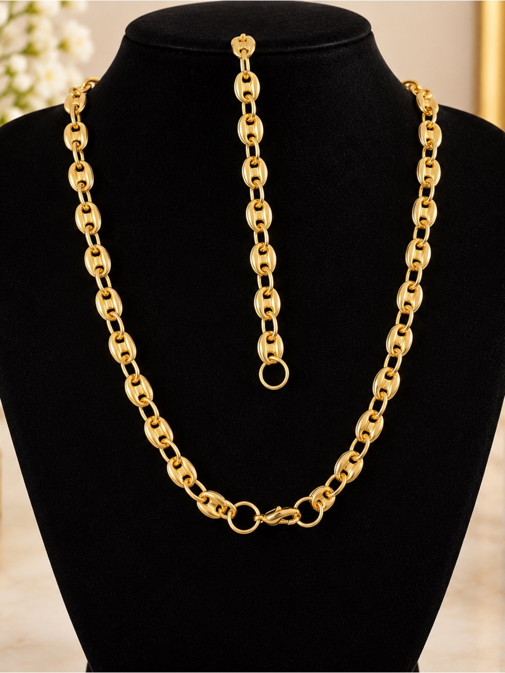 Women's Gold Link Chain Necklace with Lobster Clasp